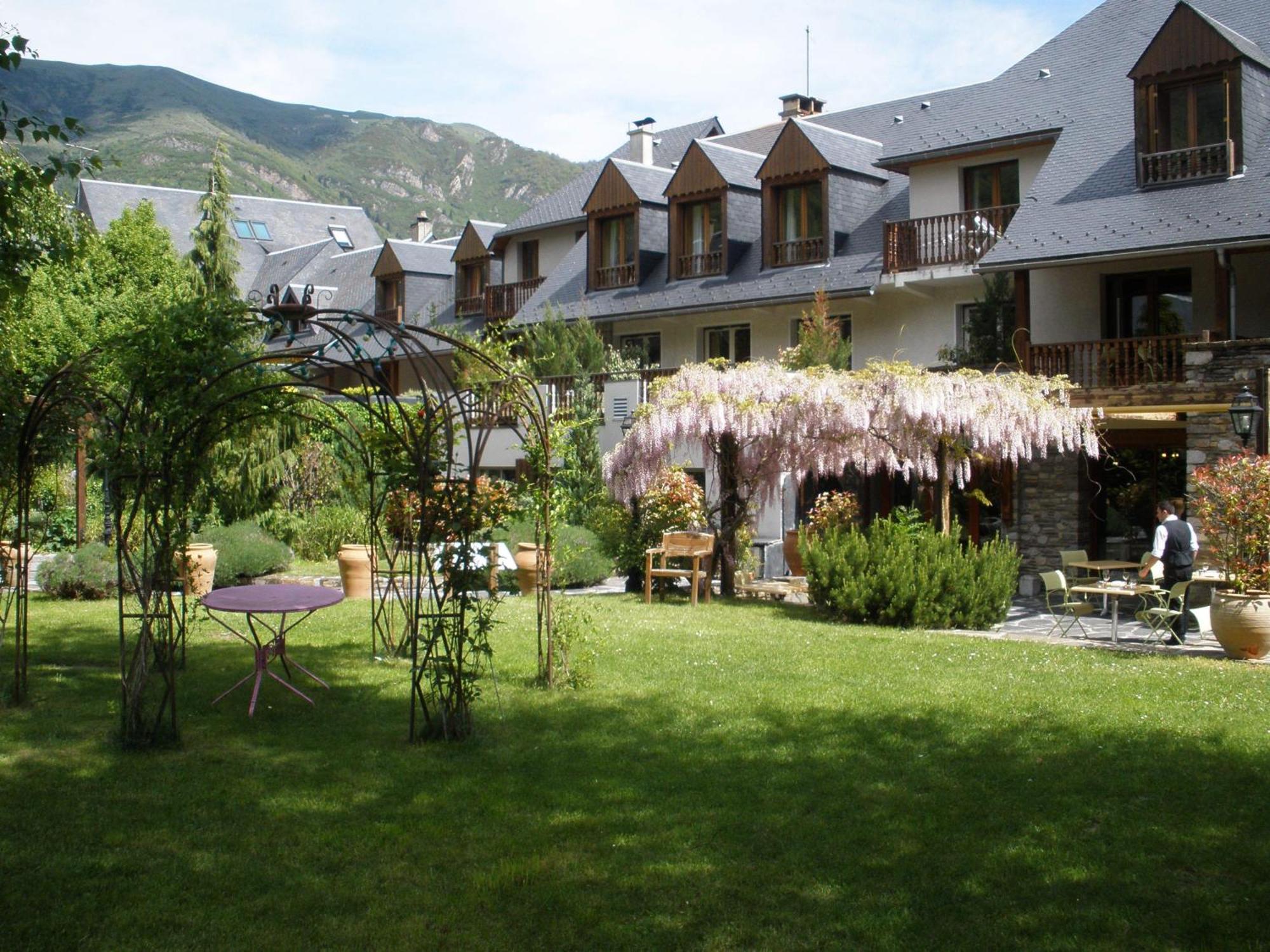 Hotel Mir Saint-Lary-Soulan Exterior foto